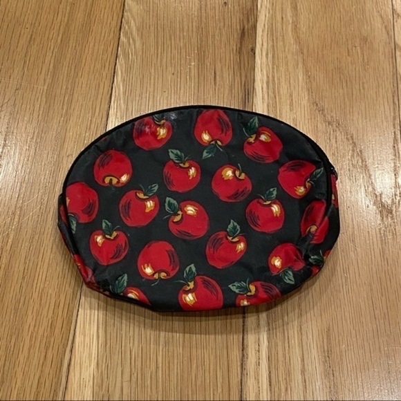 Small apples print toiletries / make-up bag - Picture 2 of 10